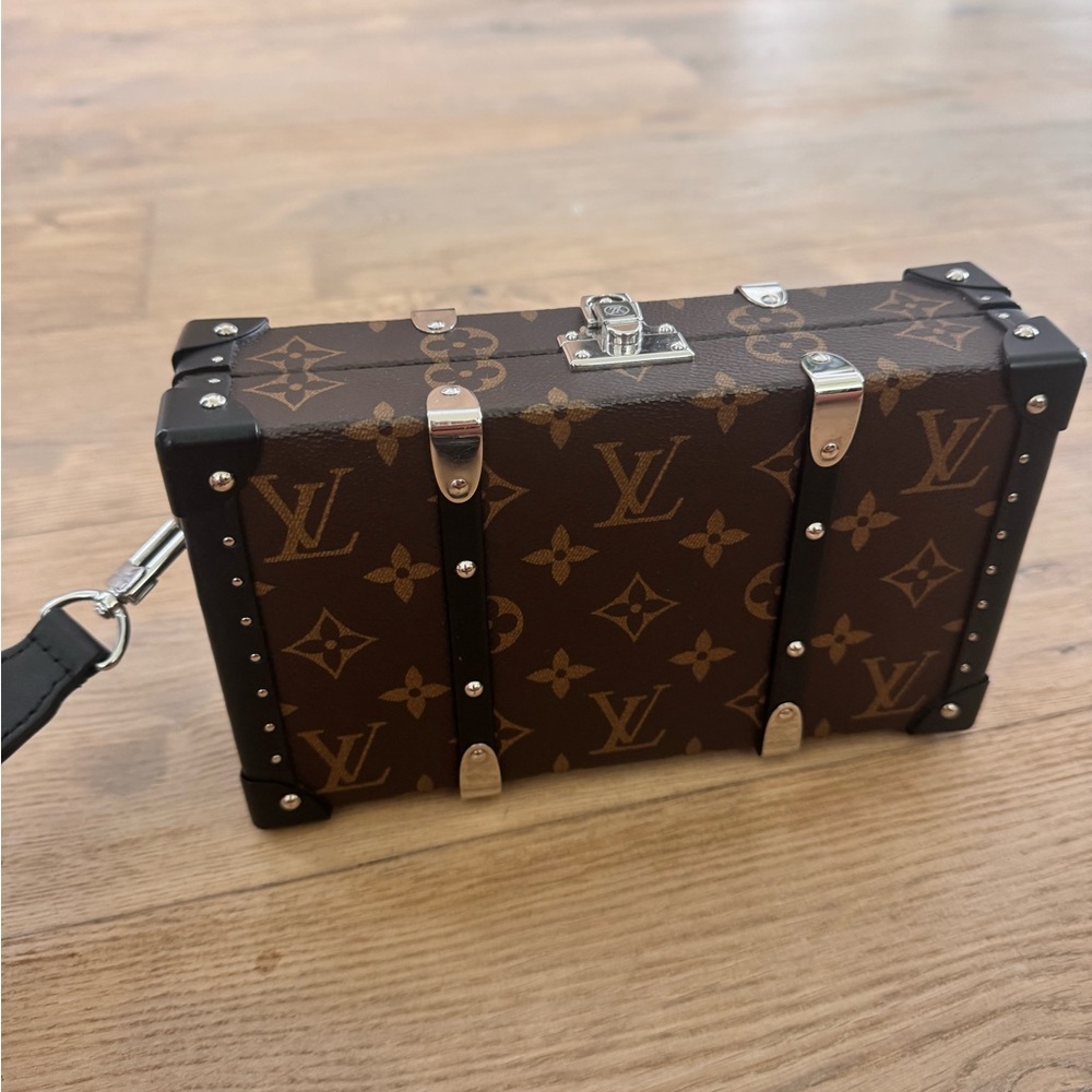 Louis Vuitton Brown Monogram Clutch with Silver Accents - Picture 11 of 12